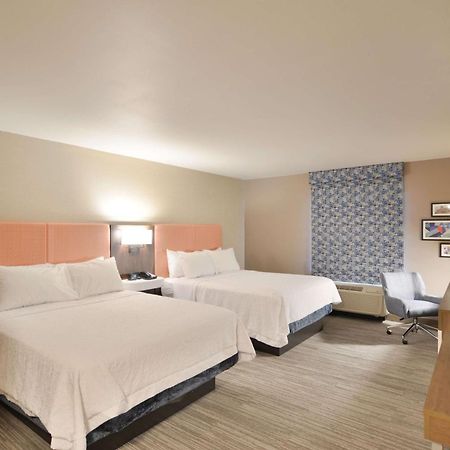 Hampton Inn&Suites Menomonie-UW Stout Exterior foto