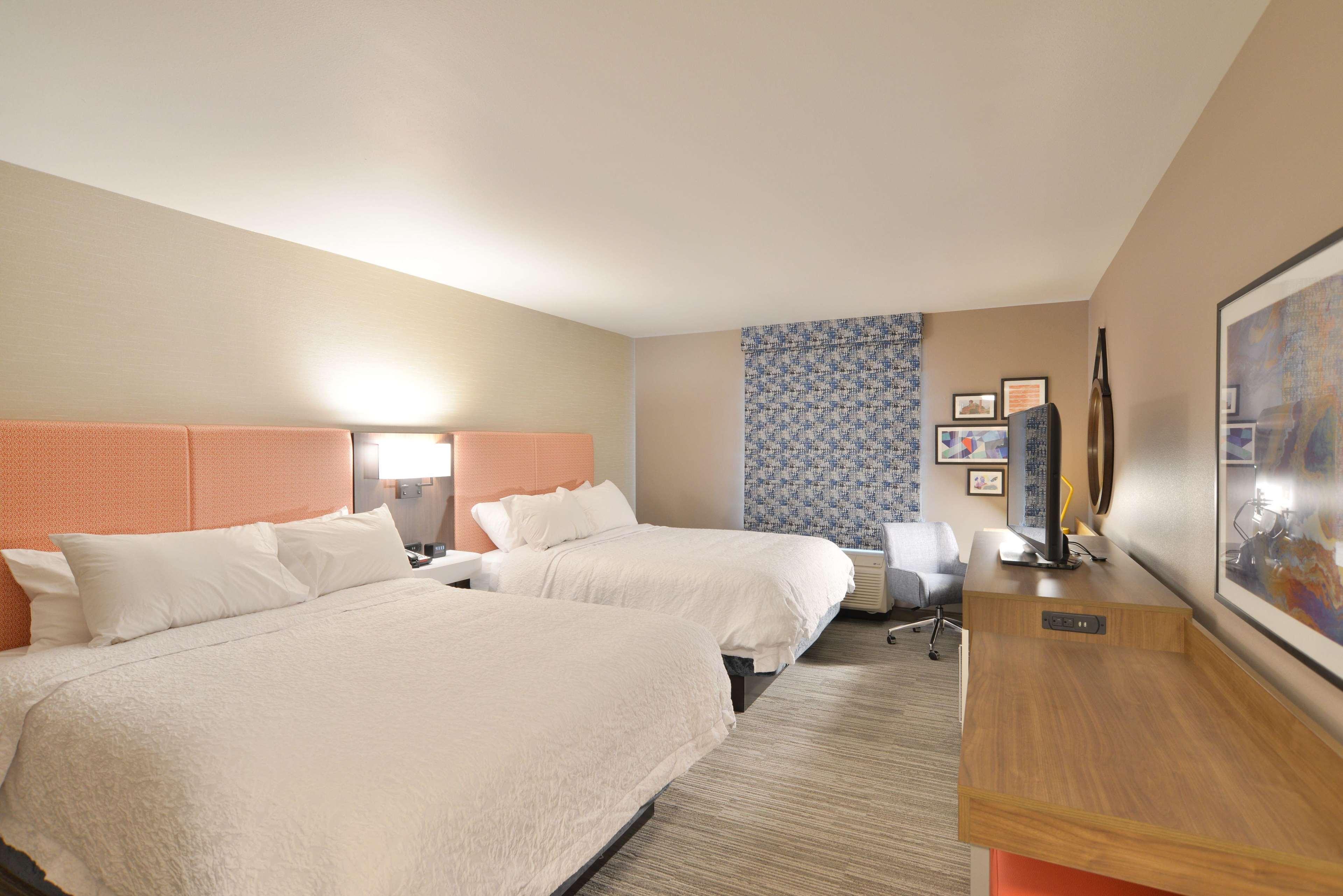 Hampton Inn&Suites Menomonie-UW Stout Exterior foto