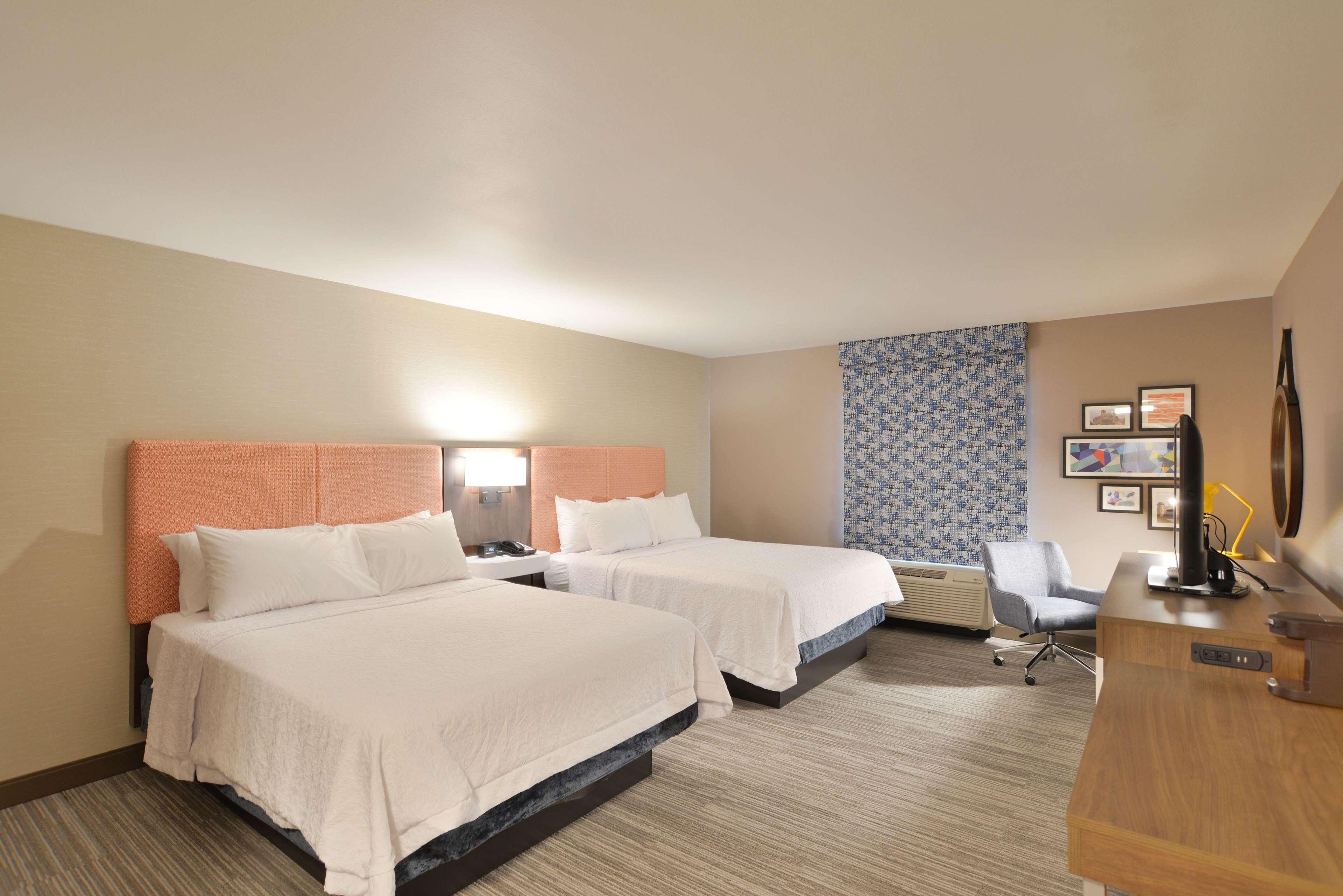 Hampton Inn&Suites Menomonie-UW Stout Exterior foto
