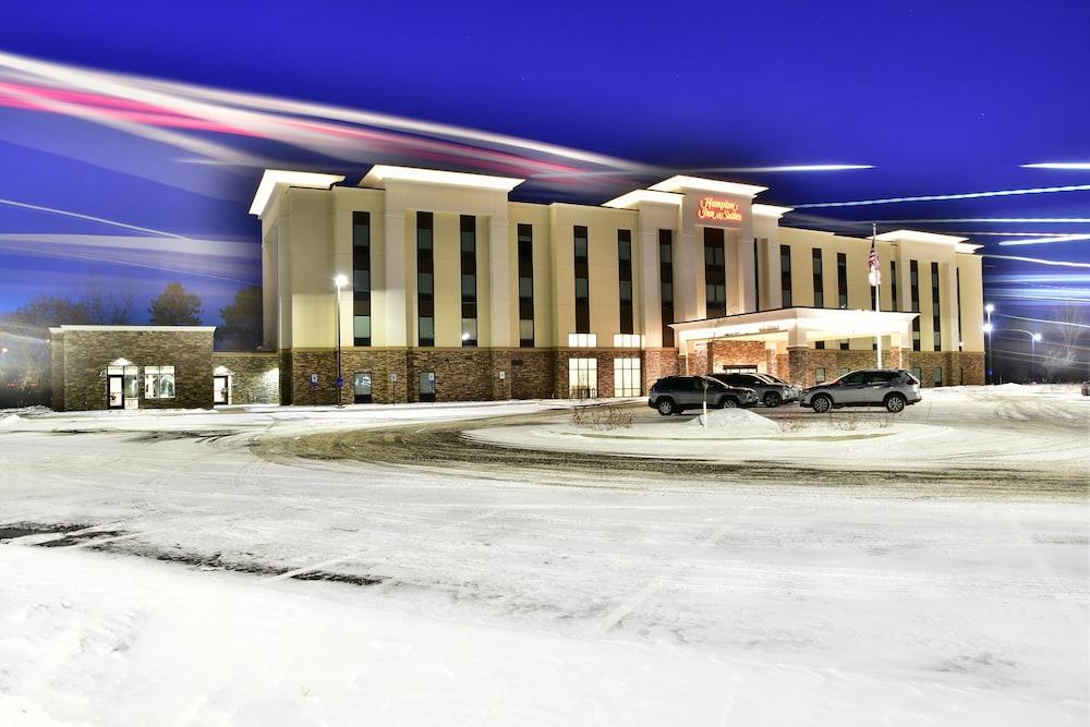 Hampton Inn&Suites Menomonie-UW Stout Exterior foto
